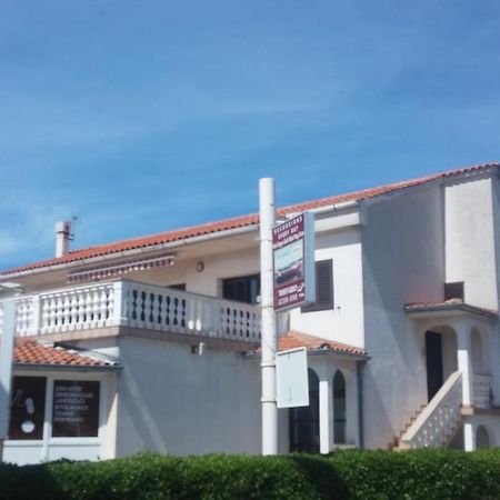 Rooms Mimi Krk Town Exterior photo